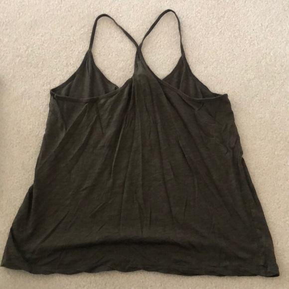 Olive green razor back tank - Picture 3 of 3